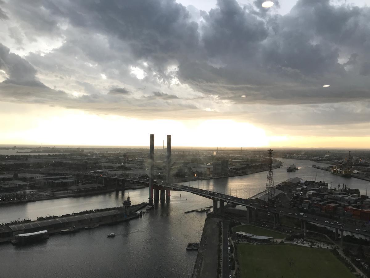 Apartments Melbourne Domain - New Quay Docklands エクステリア 写真