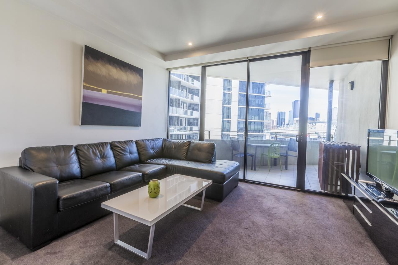 Apartments Melbourne Domain - New Quay Docklands エクステリア 写真