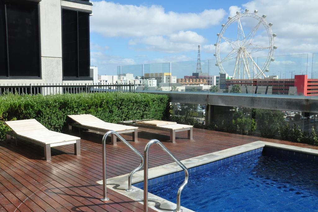 Apartments Melbourne Domain - New Quay Docklands エクステリア 写真