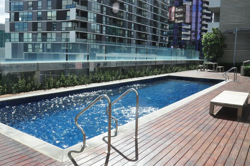 Apartments Melbourne Domain - New Quay Docklands エクステリア 写真